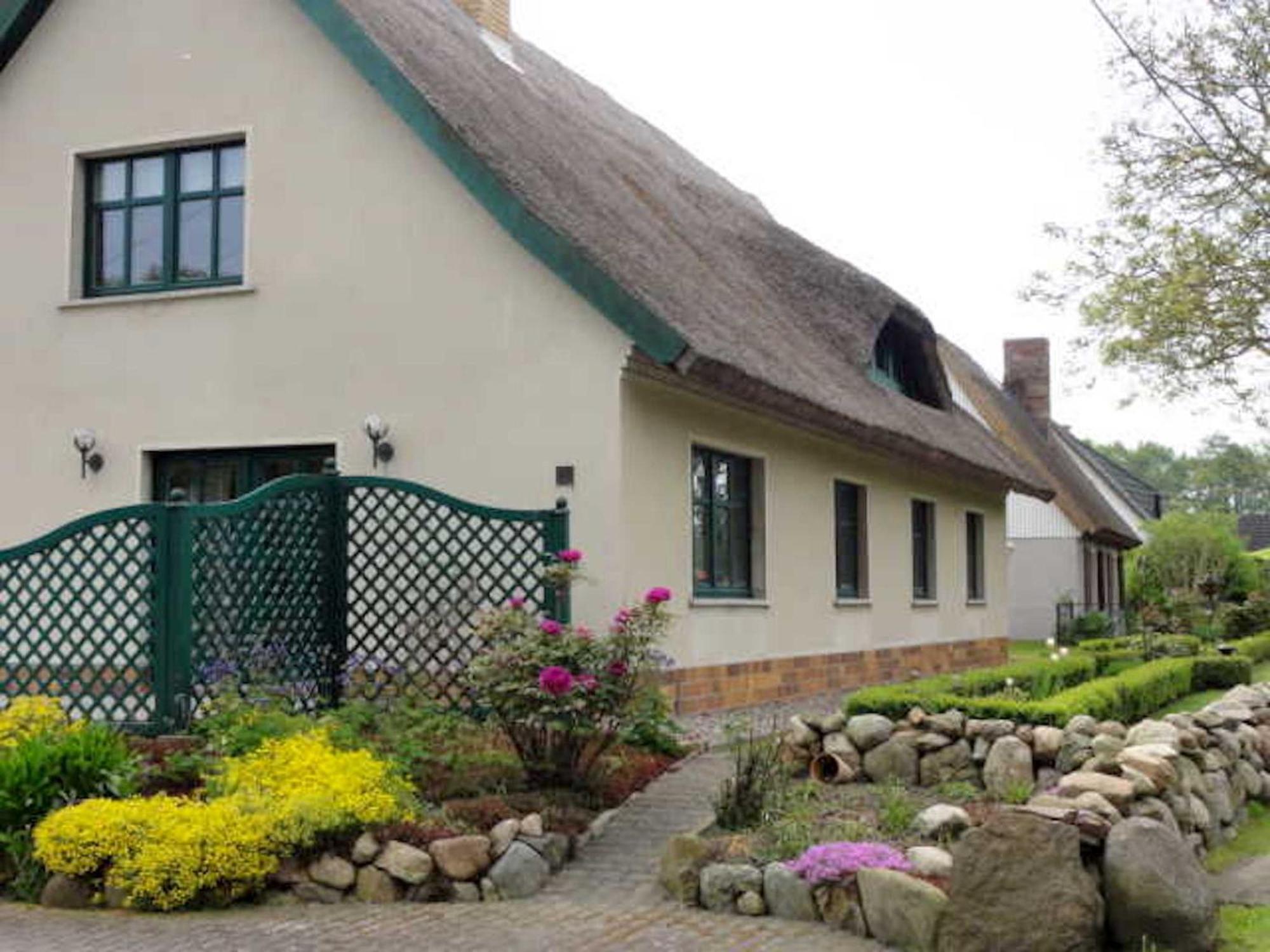 Reetdachhaus "Landhaus Ulrich" Lubkow Екстер'єр фото